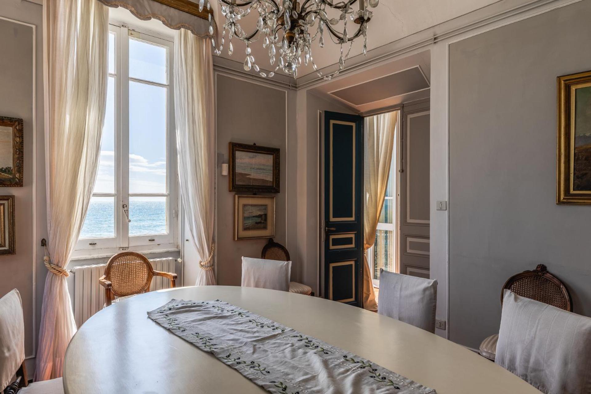 Casa D'Artista B&B Di Charme Αλάσιο Εξωτερικό φωτογραφία
